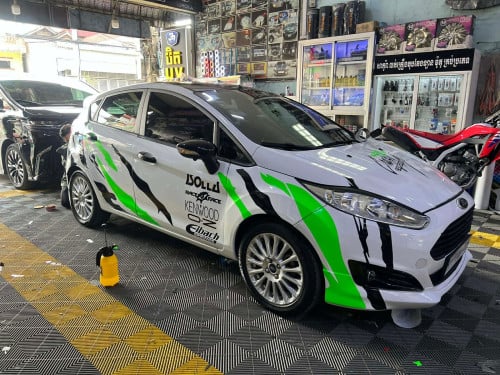 ឡាន​លក់​ ford fiesta 2018