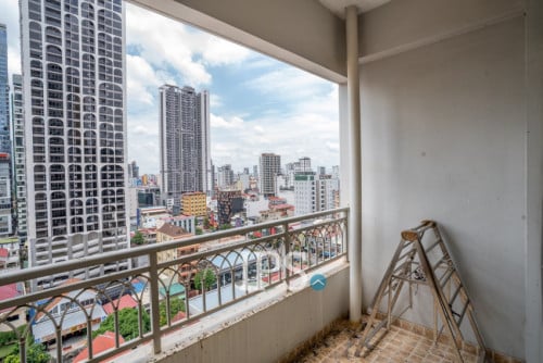❗️#URGENTSALE ❗️Premium 3-Bedroom Condo✨🍃-📍De Castle Royal, BKK1, Phnom Penh