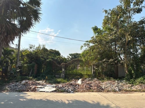 ๐ฆLand Available for Urgent Sale at a Special Price (Negotiable).