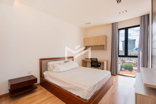 2 bedrooms Aura condominium