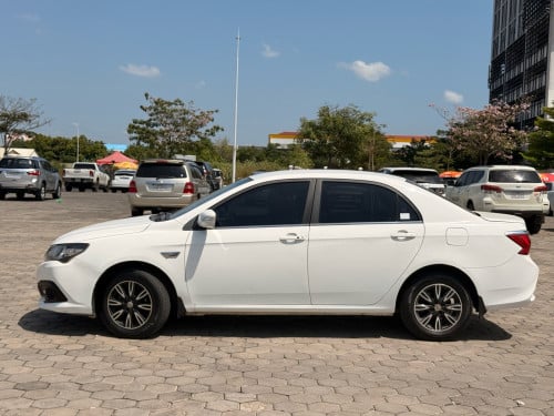 2018 BYD F3 លេខដៃ សុីសាំងតិច