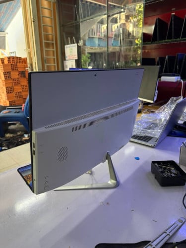 All in one 24inch 1ឈុត 55$ស្ទើScreen ក្រហមអាចប្រើបាន 👉🏻22មុឺនរៀល