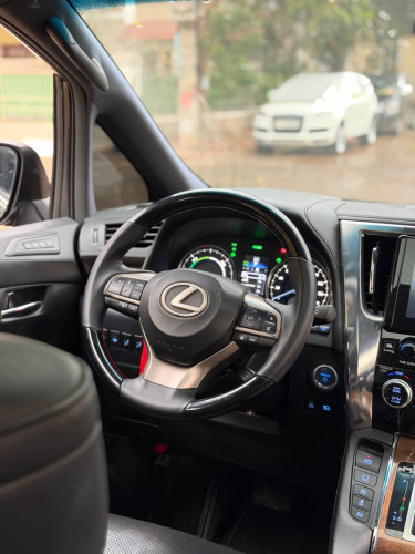 Alphard 2016. Hybrid ផ្លាកលេខ កម្ពុជា 49500$