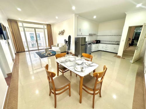 Apartment  Daun Penh close to Royal Palace & Bkk 1 ដូនពេញ ជិតព្រះបរមរាជវាំង និងបឹងកេងកង ១