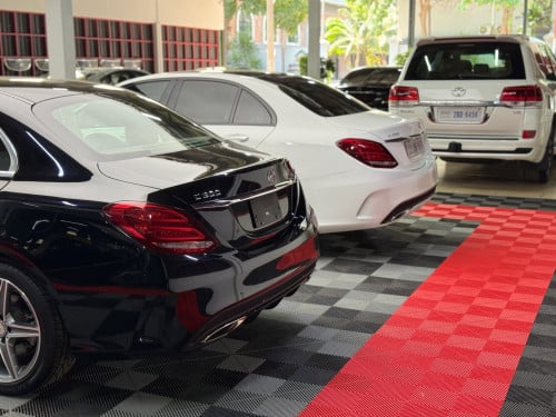 C300 AMG 2015 / Black / White