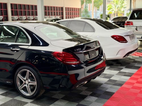 C300 AMG 2015 / Black / White