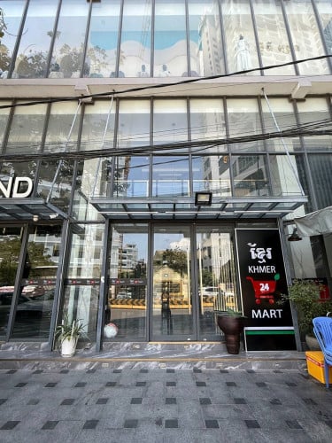 Commercial space available for rent