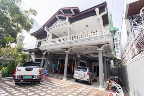 Commercial Villa For Rent in BKK1