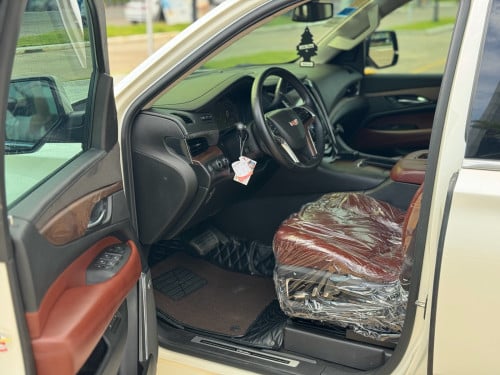 ESCALADE_CADILLAC_2015_Full_Option ទួលវែង