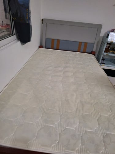 For sale head board and mattress