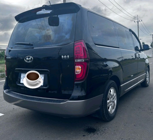 Hyundai H1 2019 full option 2AP