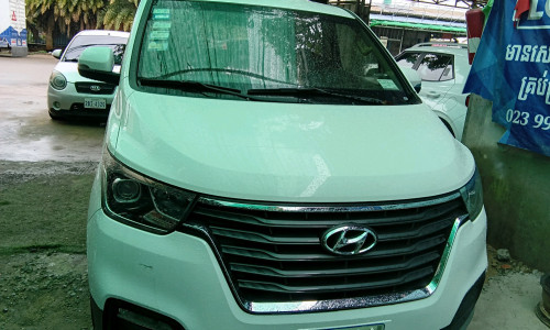 Hyundai H1 2019 full option 2BAxx