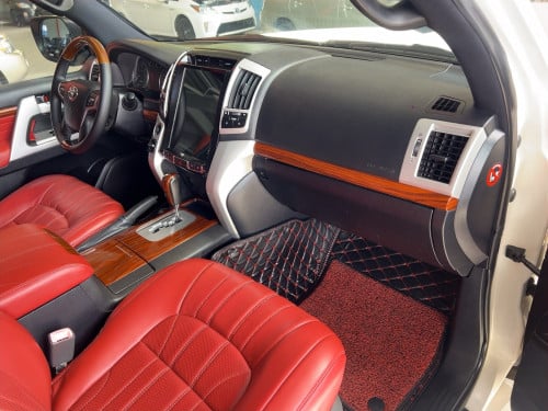 Land Cruiser 2008 upgraded 2021