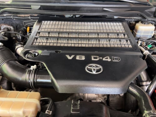 Land Cruiser 2008 upgraded 2021