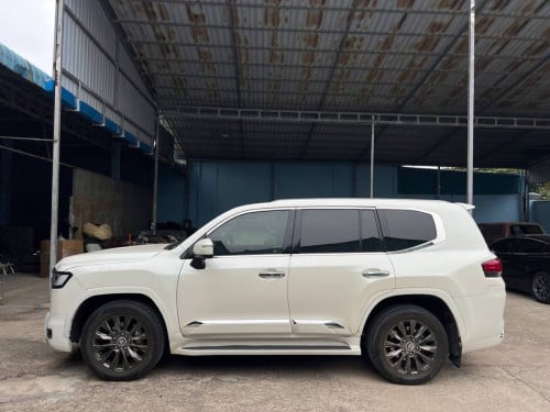 Land Cruiser 2013 up 2023 VXR Full Option