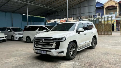 Land Cruiser 2013 up 2023 VXR Full Option