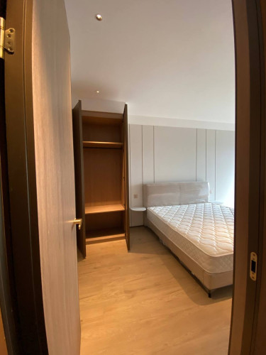 Large 95 sqm 2 bedroom Vue Aston