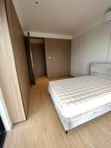 Large 95 sqm 2 bedroom Vue Aston