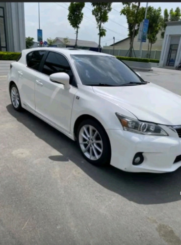 Lexus ct 200h  2013 Foport full option 2BGxx