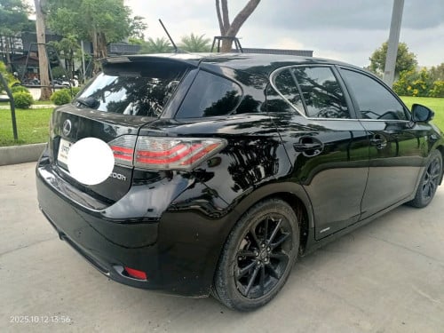 Lexus CT 200h 2013 Fsport full option 2BR
