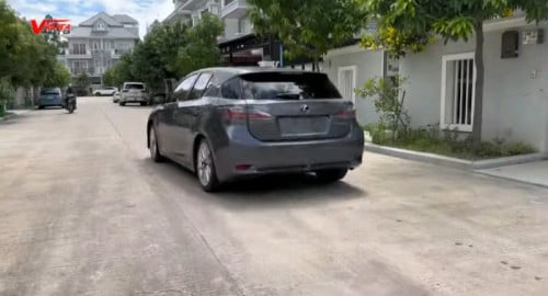 Lexus CT 200h 2013 full option 2BHxx