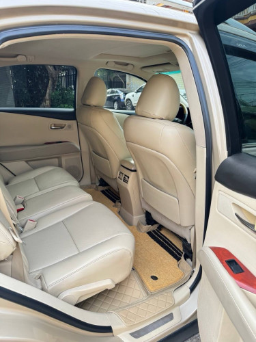 Lexus RX 350 year 2010 gold color very nice car