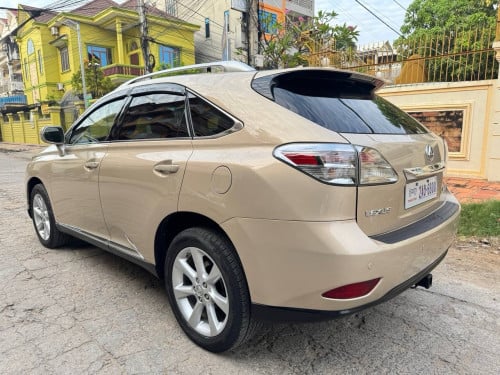 Lexus RX 350 year 2010 gold color very nice car