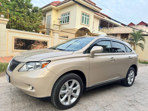 Lexus RX 350 year 2010 gold color very nice car