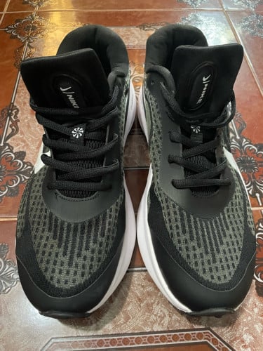 Nike Journey Run (Original 100%) នៅថ្មីខ្លាំង 👟