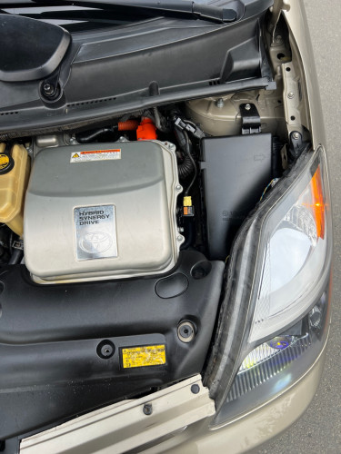Prius 2007 half full