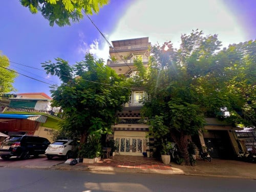 Room for Rent At Tonle Basak. Perfect for Living.