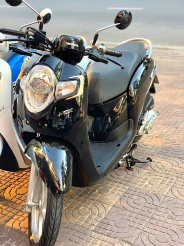 SCOOPY I 2019( ម៉ូតូស្អាត90%មិនមានក្រូម៉េខ្ចៅនិងបាញ់ថ្នាំ)