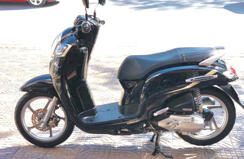 SCOOPY I 2019( ម៉ូតូស្អាត90%មិនមានក្រូម៉េខ្ចៅនិងបាញ់ថ្នាំ)