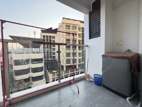 studio room for rent riverside