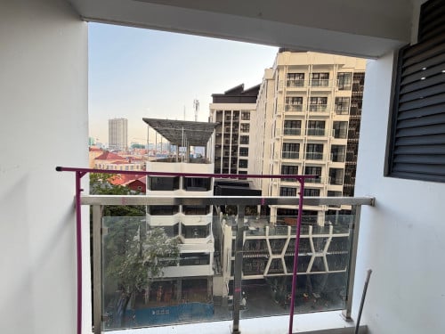 studio room for rent riverside