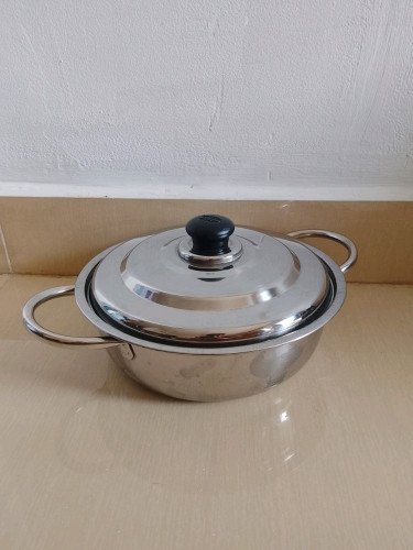 Take all kitchen ware for 20 usd