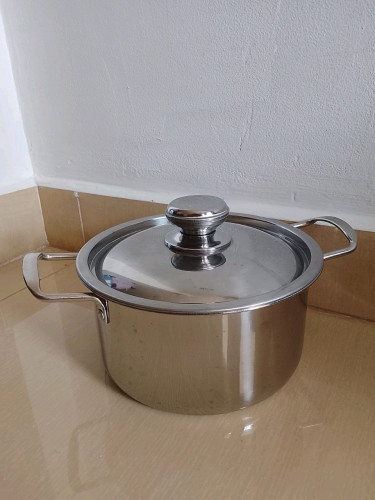 Take all kitchen ware for 20 usd