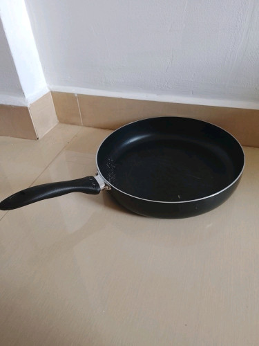 Take all kitchen ware for 20 usd