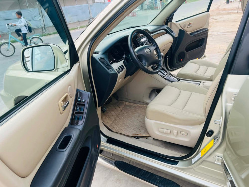 Toyota highlander year 2002 pong1 limited full