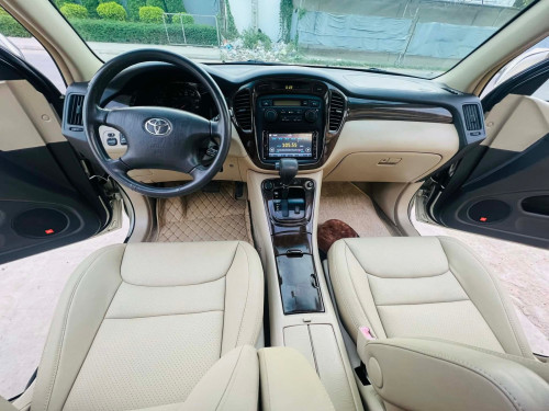 Toyota highlander year 2002 pong1 limited full