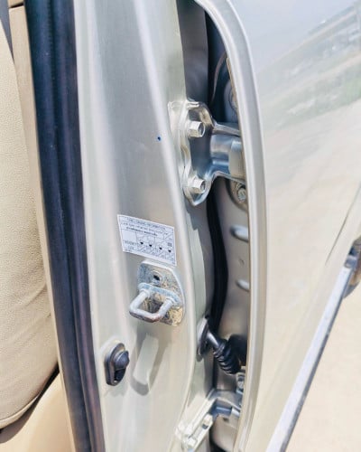 Toyota Hilux Vigo 2014 សំណុំហ្សុីន ឡានក្រុមហ៊ុន ថ្មីឥតទាស់