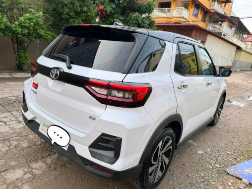 Toyota Rrize 2023 full option 2BR
