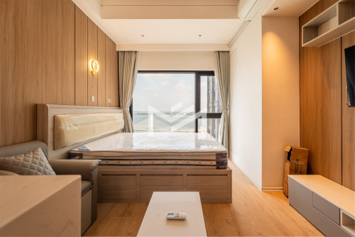 Vue Aston | Nirouth