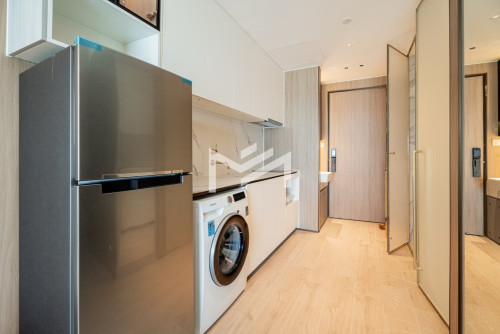 Vue Aston | Nirouth