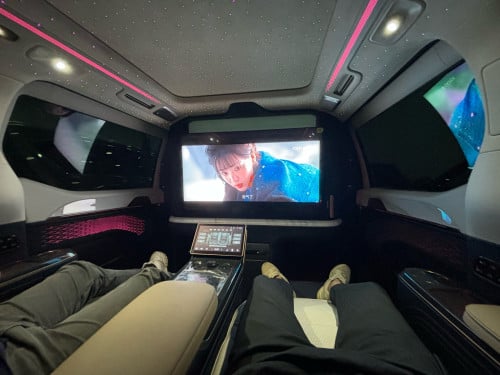 Zeekr 009 Glory VIP 4 Seats