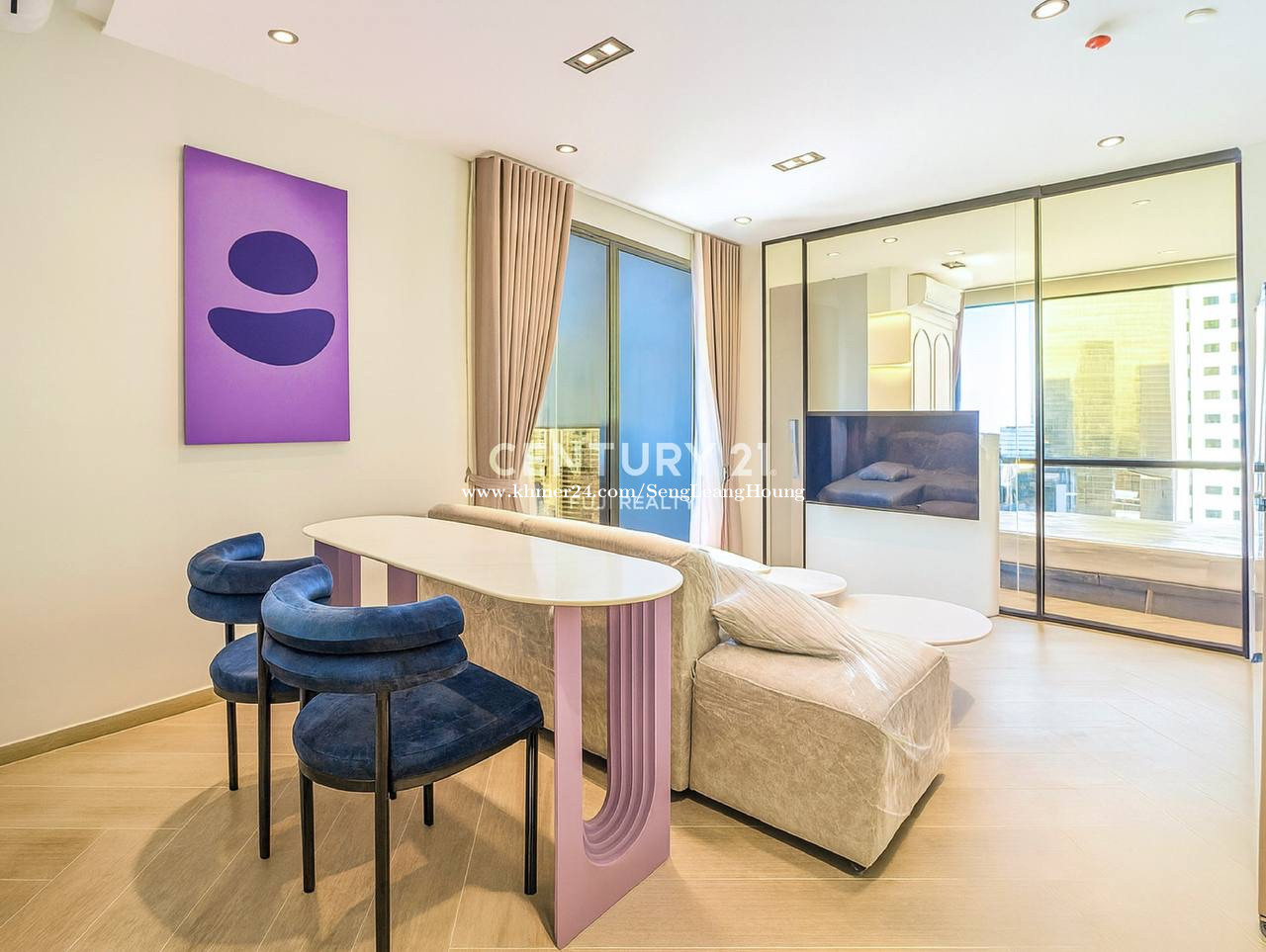 Time Square 5 Condominium