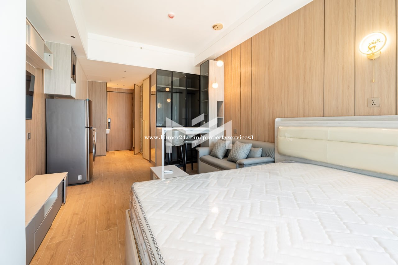 Vue Aston | Nirouth
