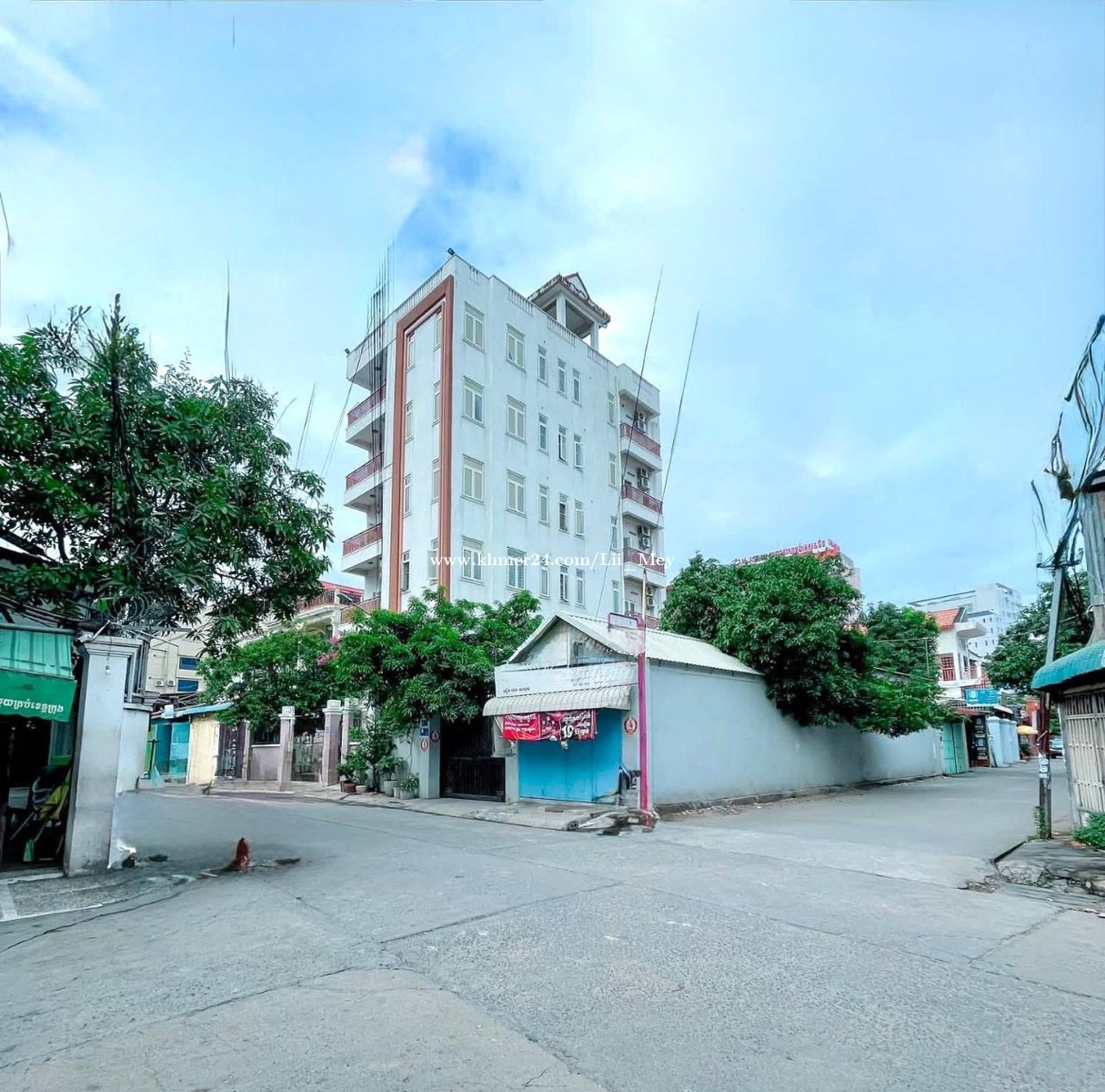 អគារសម្រាប់លក់ | BUILD FOR SALE (ទីតាំងផ្សារដេីមថ្កូវ)