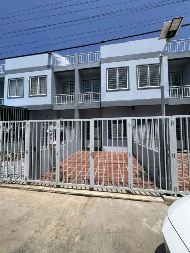 ផ្ទះលក់បន្ទាន់