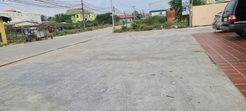 ផ្ទះលក់ បុរីសុខចម្រើន